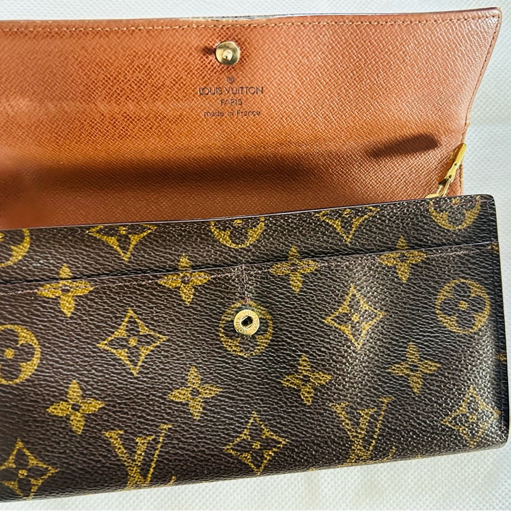 LV Sarah Monogram Wallet in EUC
* Free Shipping * - Picture 16 of 16